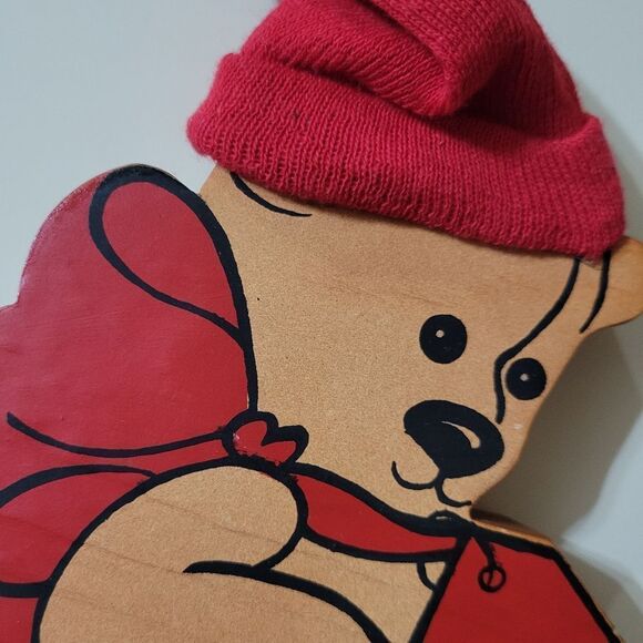 Teddybear Plaque with Red Knit Hat and Bow - Picture 2 of 9